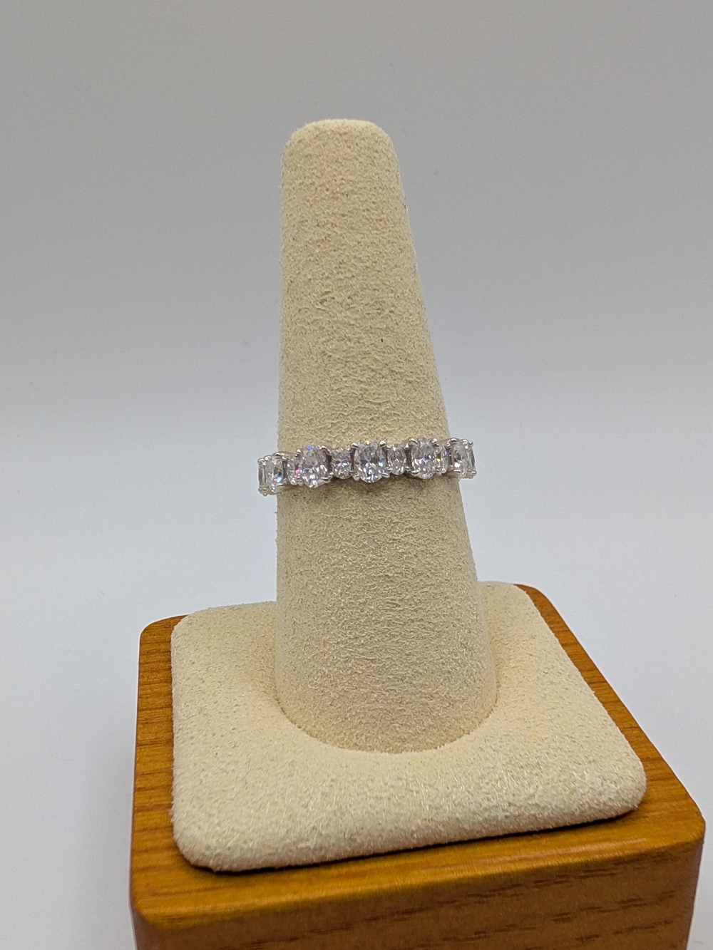 NWT 3.12 CTW Moissanite Eternity Band 925 Sterling Silver Size 8 VVS D